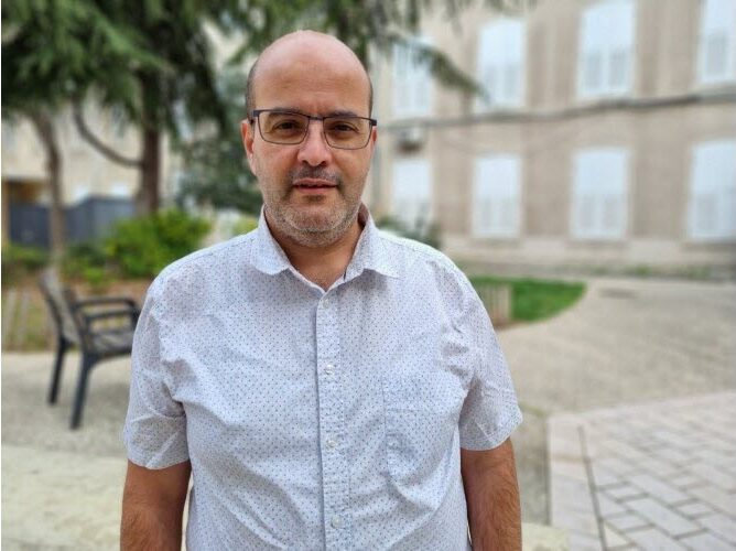 karim-chkeri-va-prendre-part-a-la-campagne-pour-les-municipales-a-valence-en-integrant-le-collectif-emmene-par-jules-boyadjian-photo-le-dl-amandine-brioude-1743107548 karim-chkeri-va-prendre-part-a-la-campagne-pour-les-municipales-a-valence-en-integrant-le-collectif-emmene-par-jules-boyadjian-photo-le-dl-amandine-brioude-1743107548